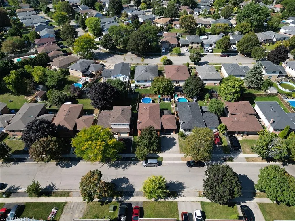 38 Ludlow Crescent