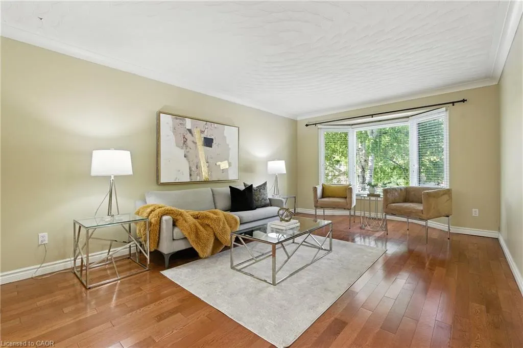 6 Renata Court
