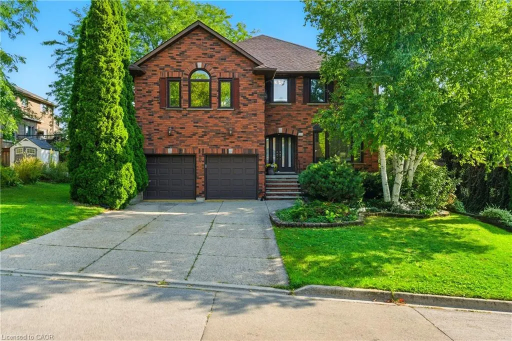 6 Renata Court