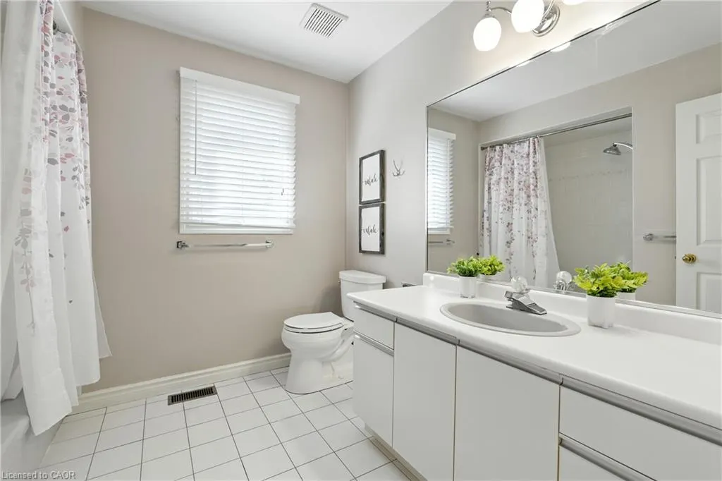 6 Renata Court
