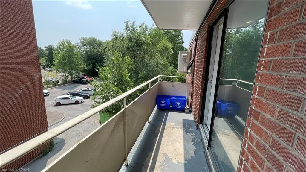 700 Lawrence Road, #305