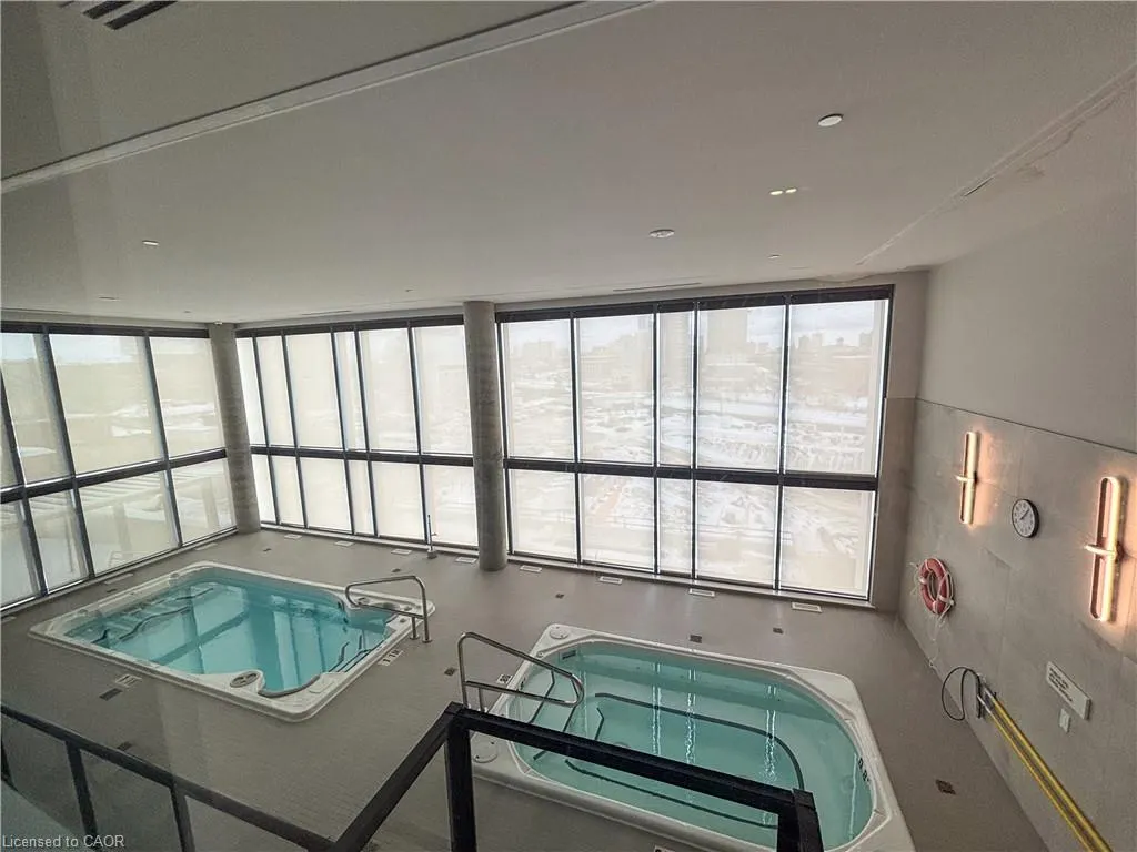 25 Wellington Street S, #1602