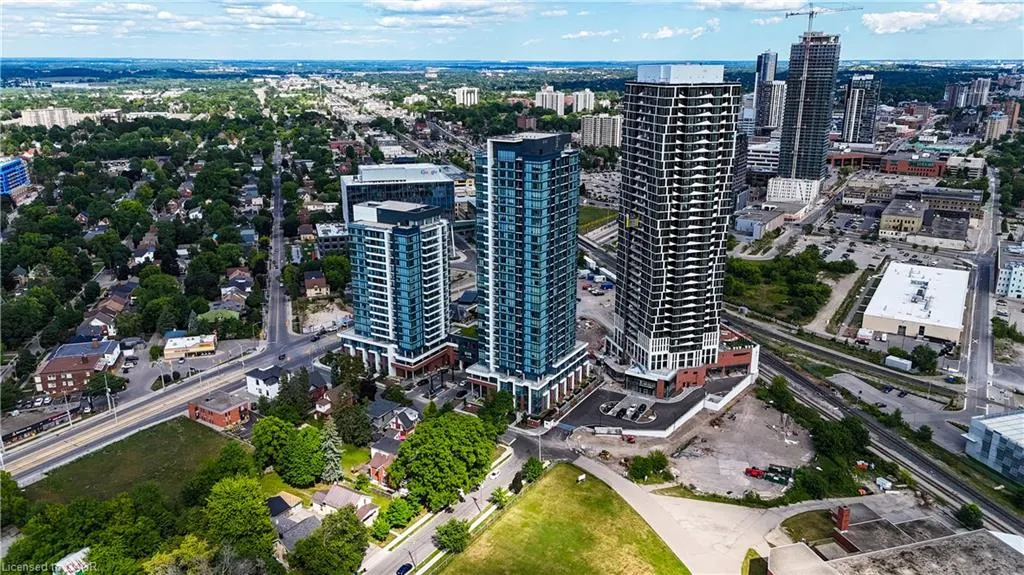 25 Wellington Street S, #1602