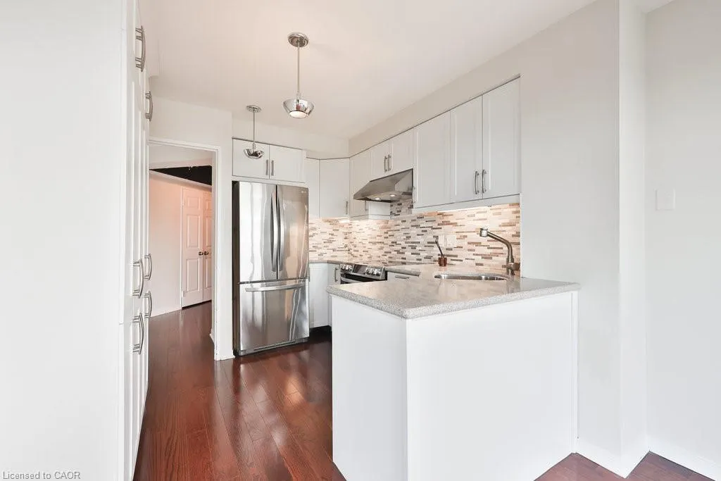 1700 The Collegeway, #709