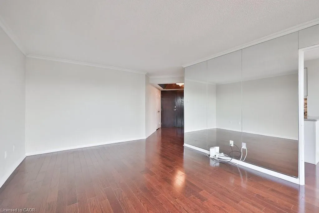 1700 The Collegeway, #709