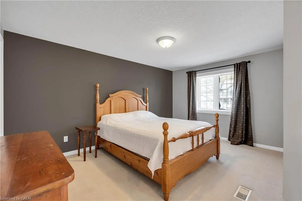205 Snowdrop Crescent