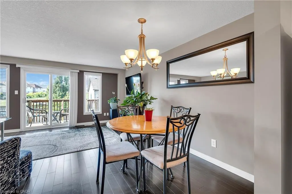 205 Snowdrop Crescent