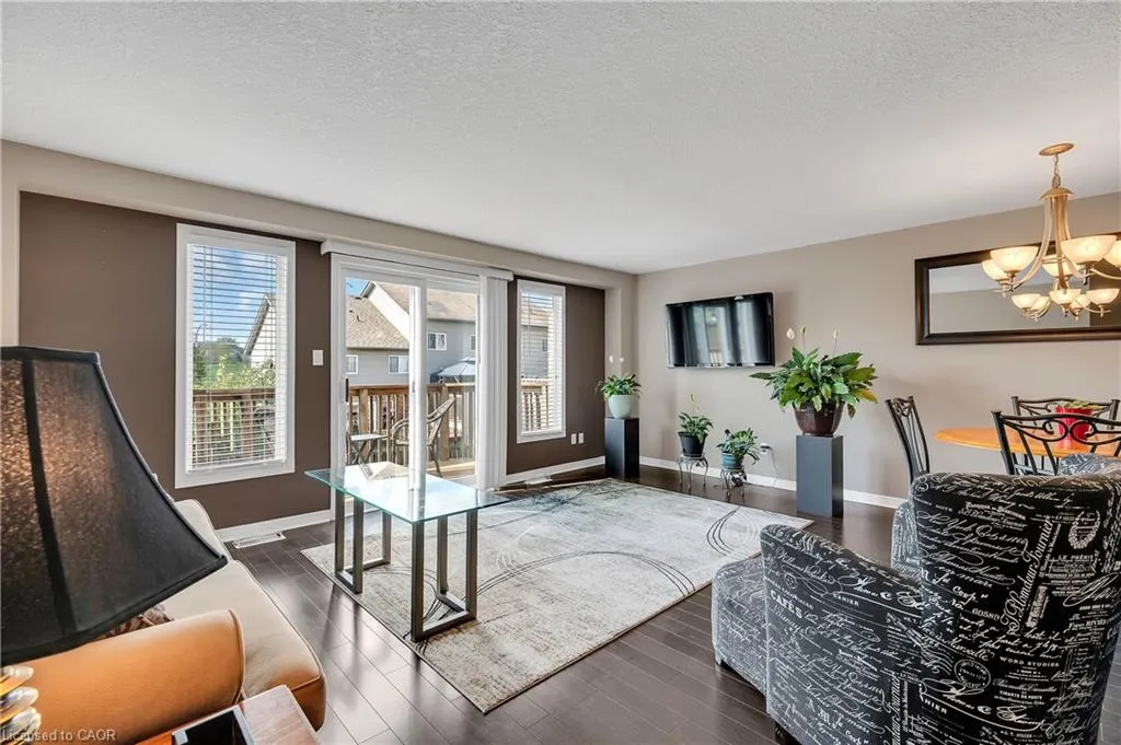 205 Snowdrop Crescent