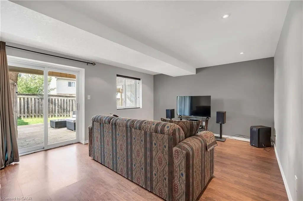 205 Snowdrop Crescent