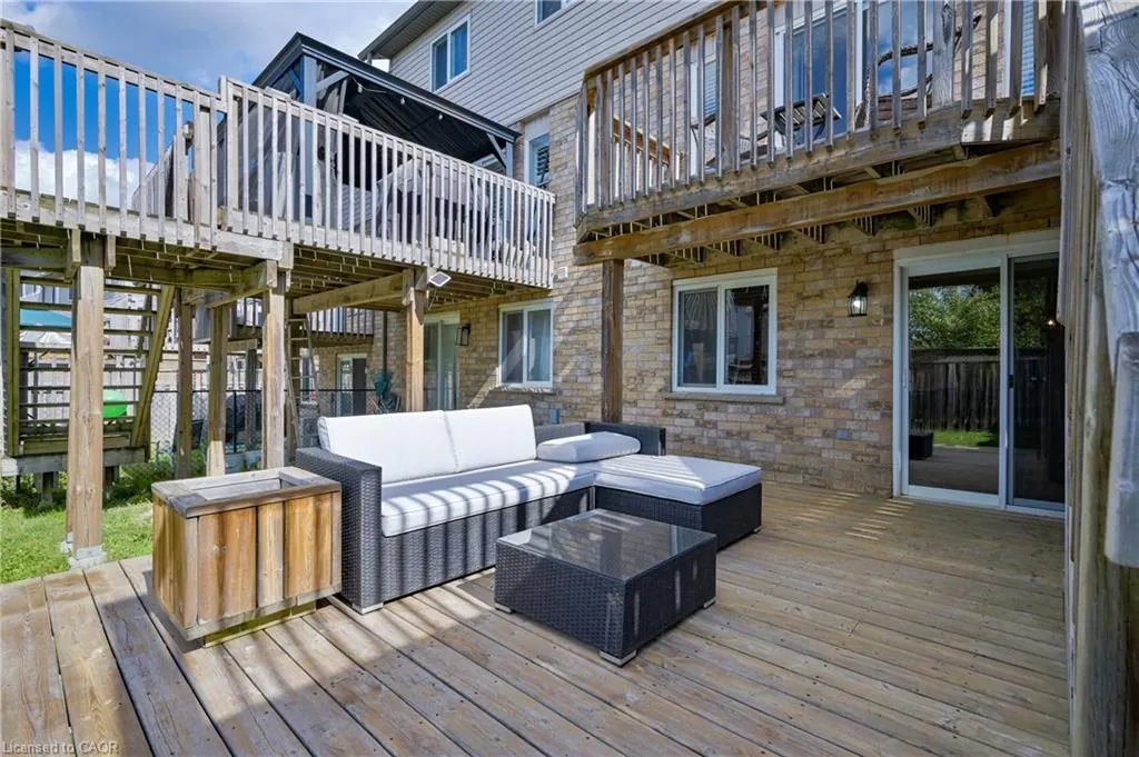 205 Snowdrop Crescent