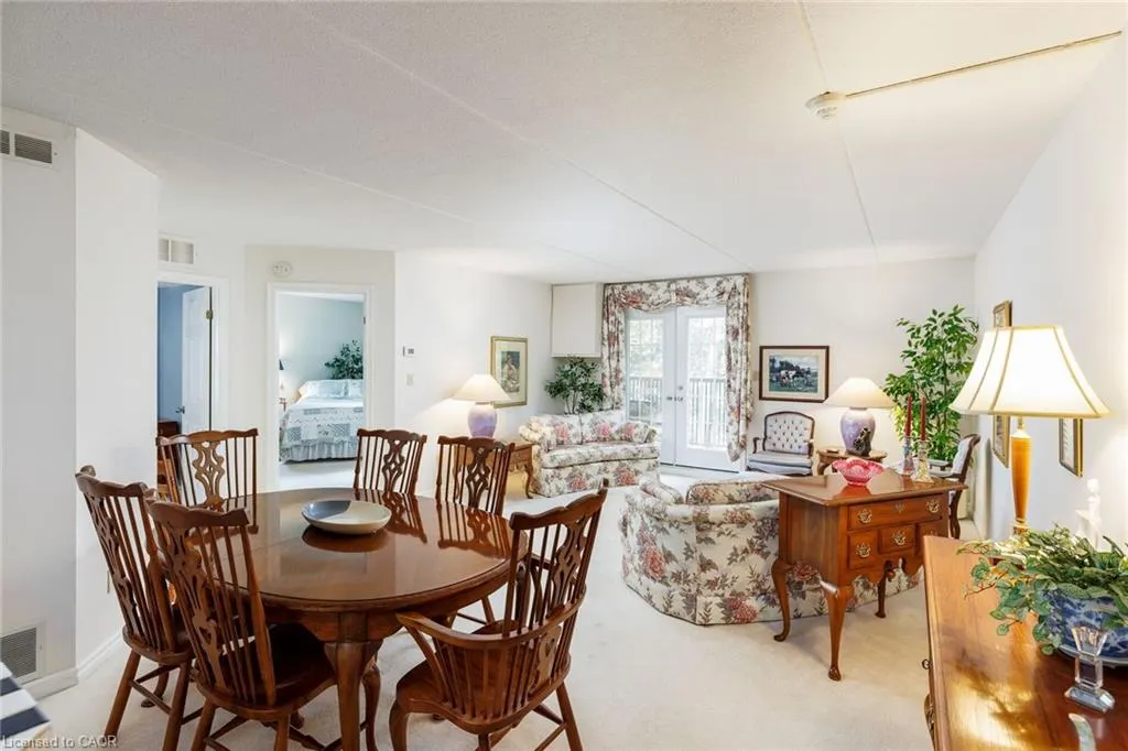 2040 Cleaver Avenue, #211