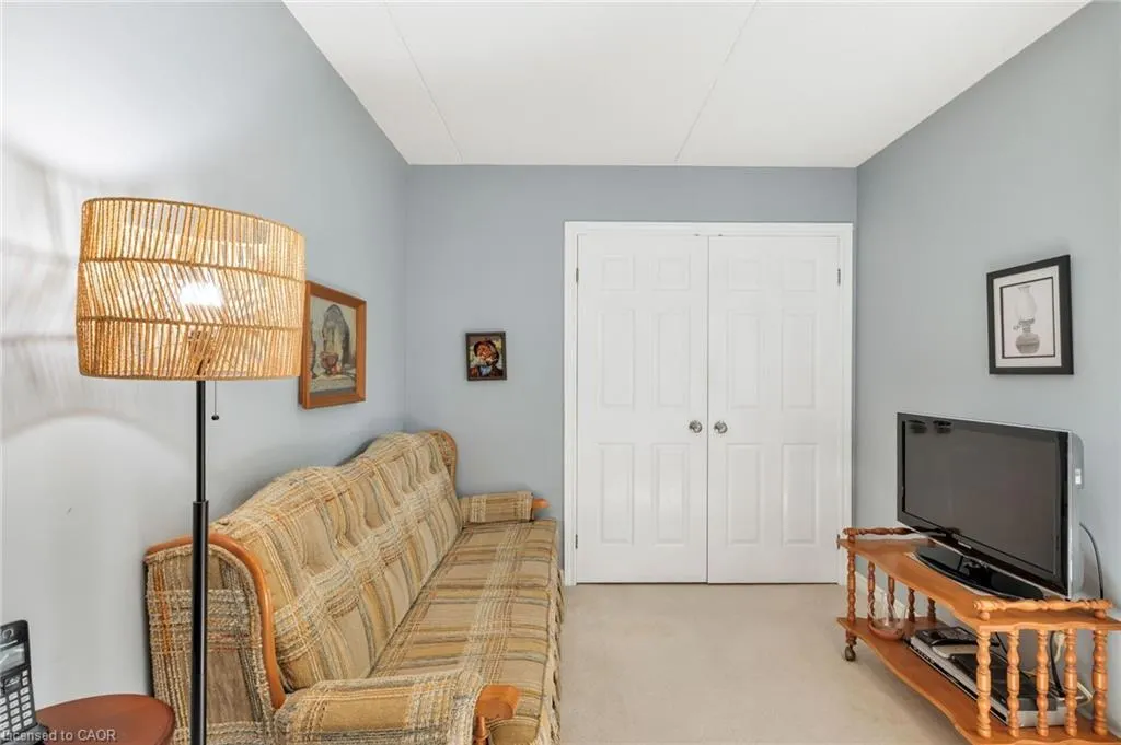 2040 Cleaver Avenue, #211