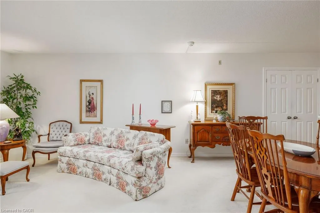 2040 Cleaver Avenue, #211