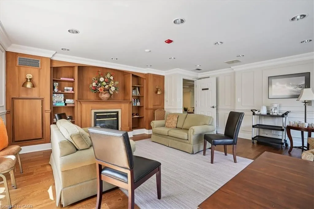 2000 Creekside Drive, #505