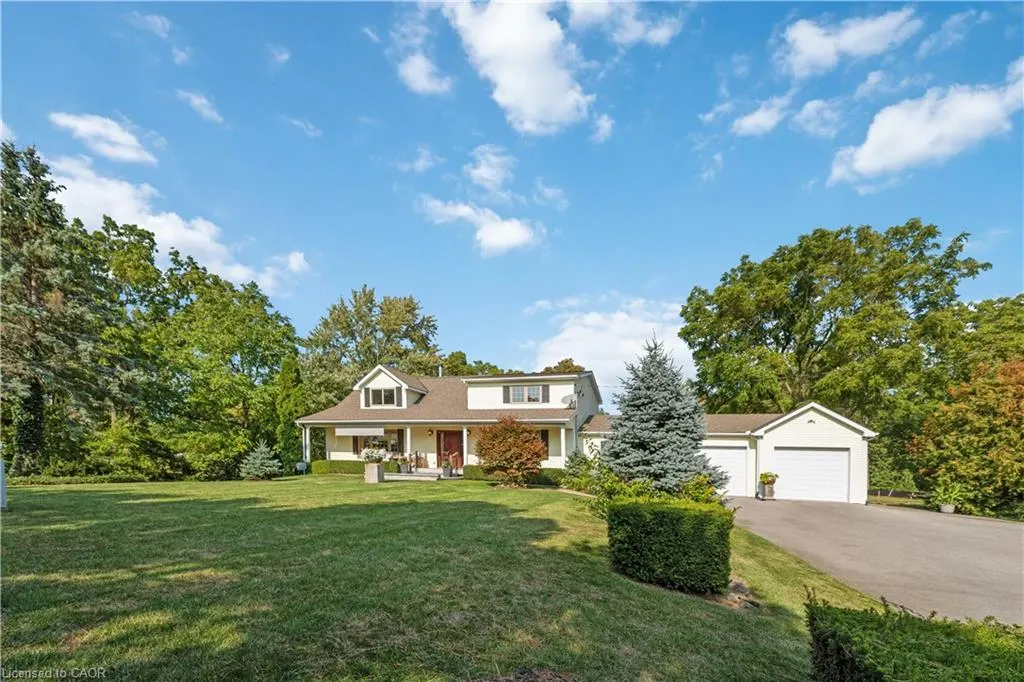 493 Ridge Road E