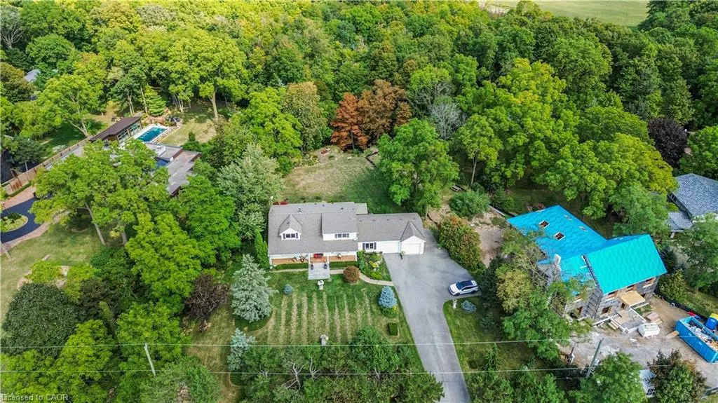 493 Ridge Road E