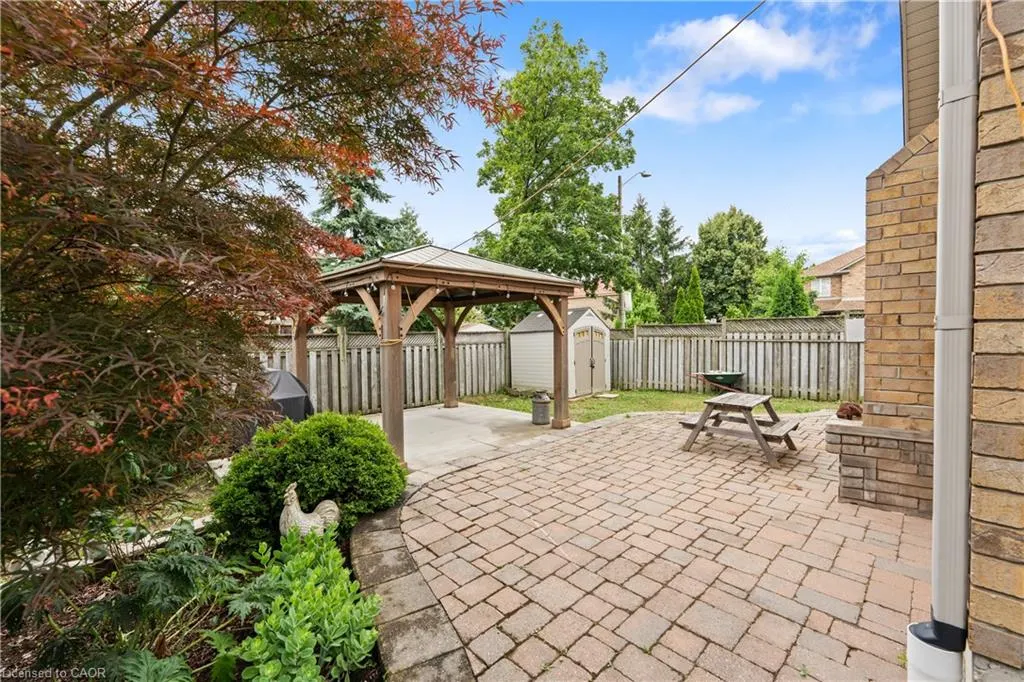 1 Hillcroft Drive