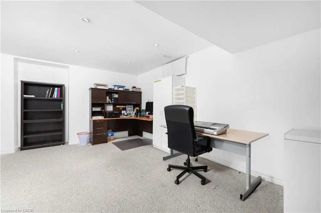 1 Hillcroft Drive