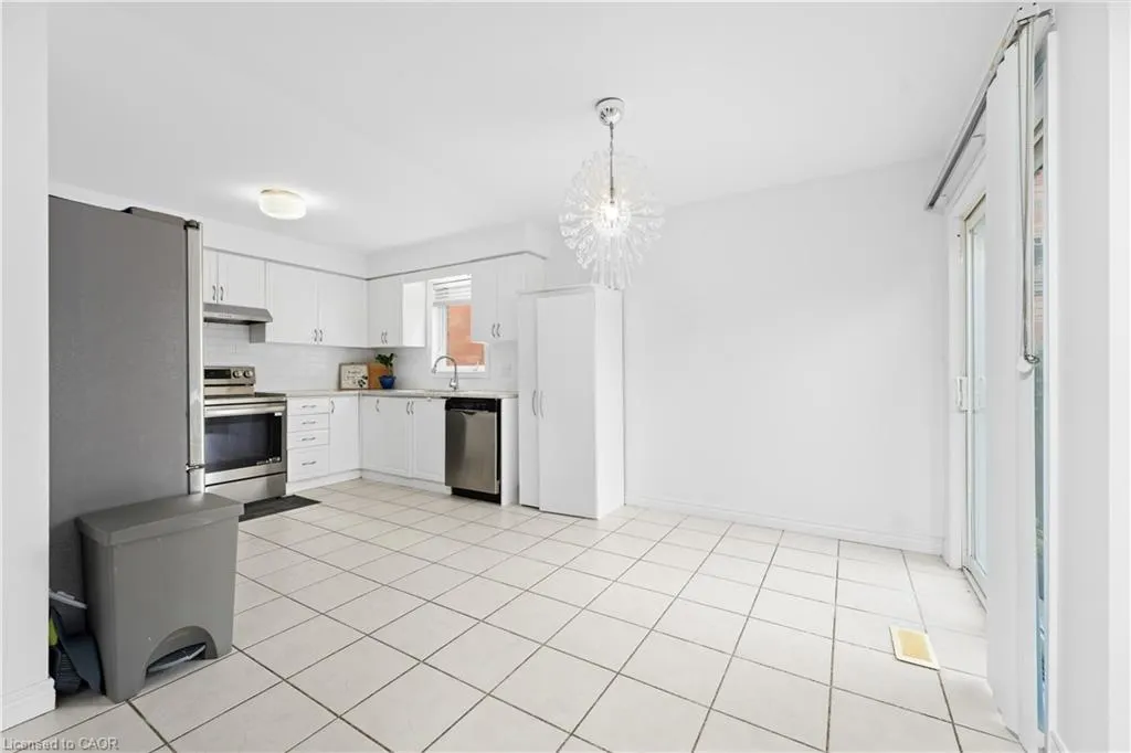 1 Hillcroft Drive