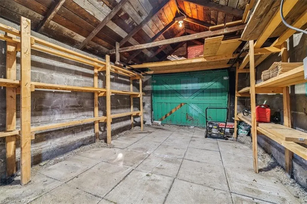 42 Martimas Avenue