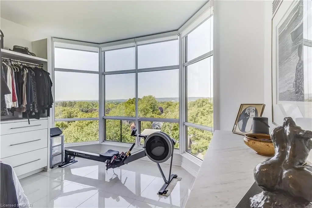 1237 North Shore Boulevard E, #906