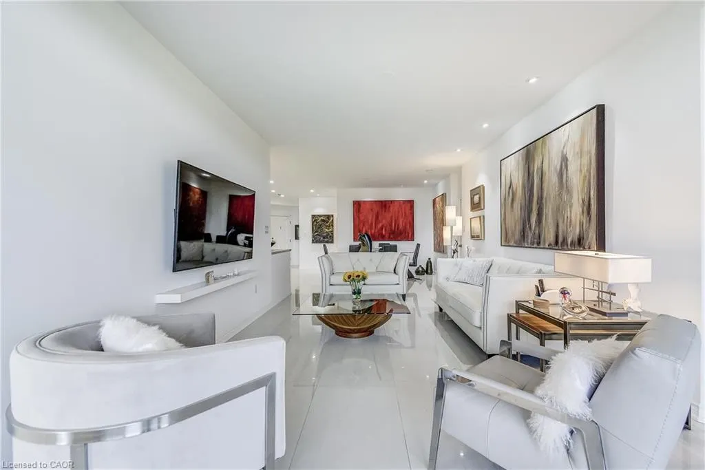 1237 North Shore Boulevard E, #906
