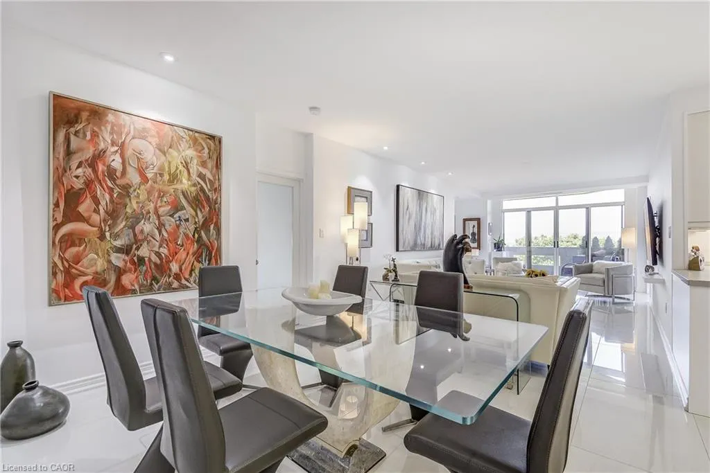 1237 North Shore Boulevard E, #906
