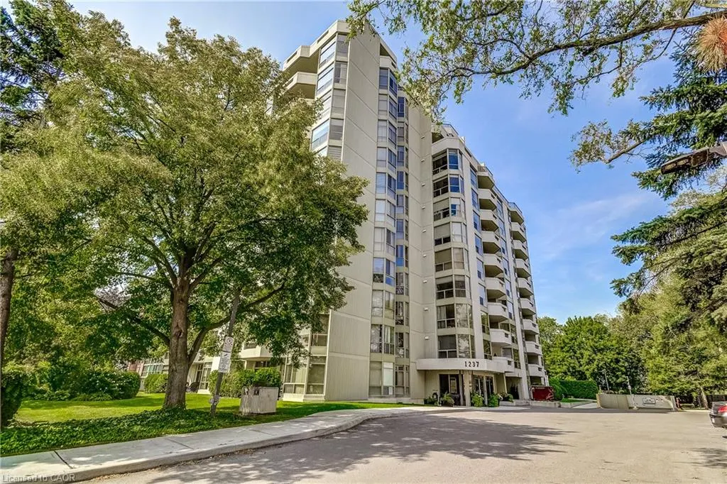 1237 North Shore Boulevard E, #906