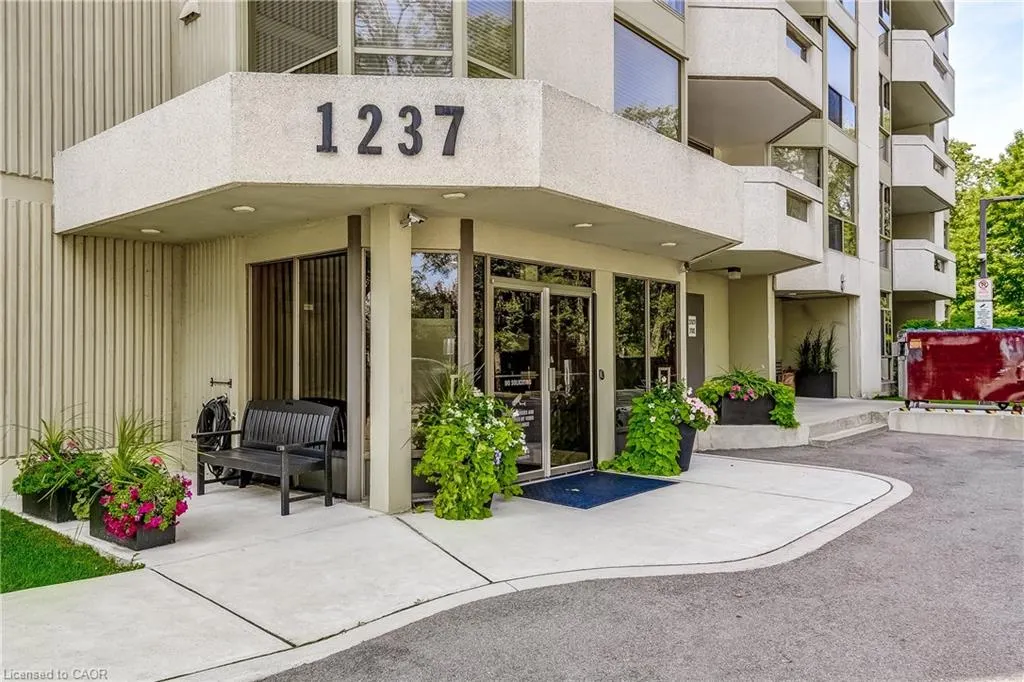 1237 North Shore Boulevard E, #906