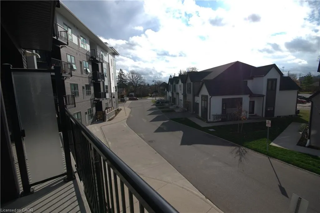 110 Fergus Avenue, #202