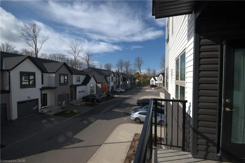 110 Fergus Avenue, #202