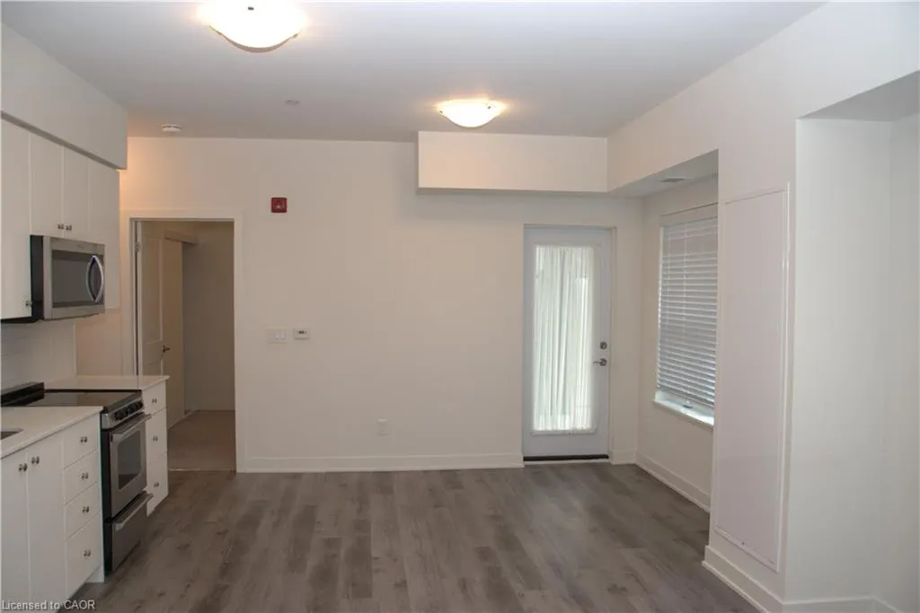 110 Fergus Avenue, #202