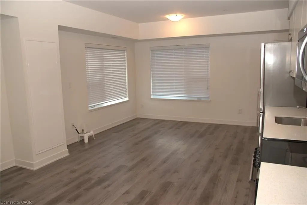 110 Fergus Avenue, #202