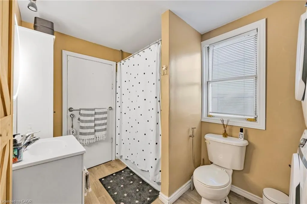 83 Orkney Street W