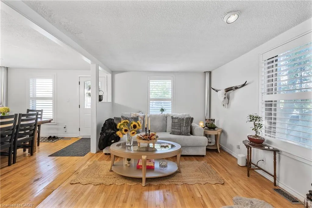 83 Orkney Street W