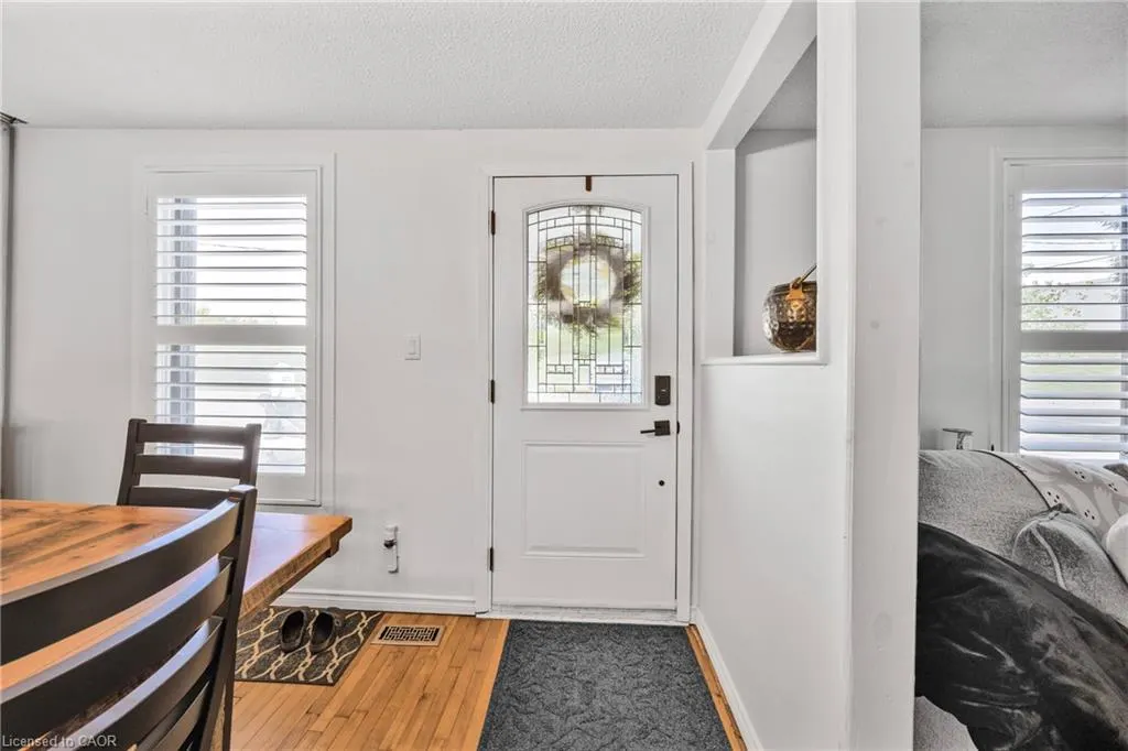 83 Orkney Street W