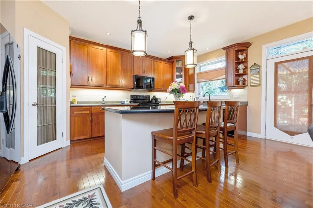 178 Bernardi Crescent