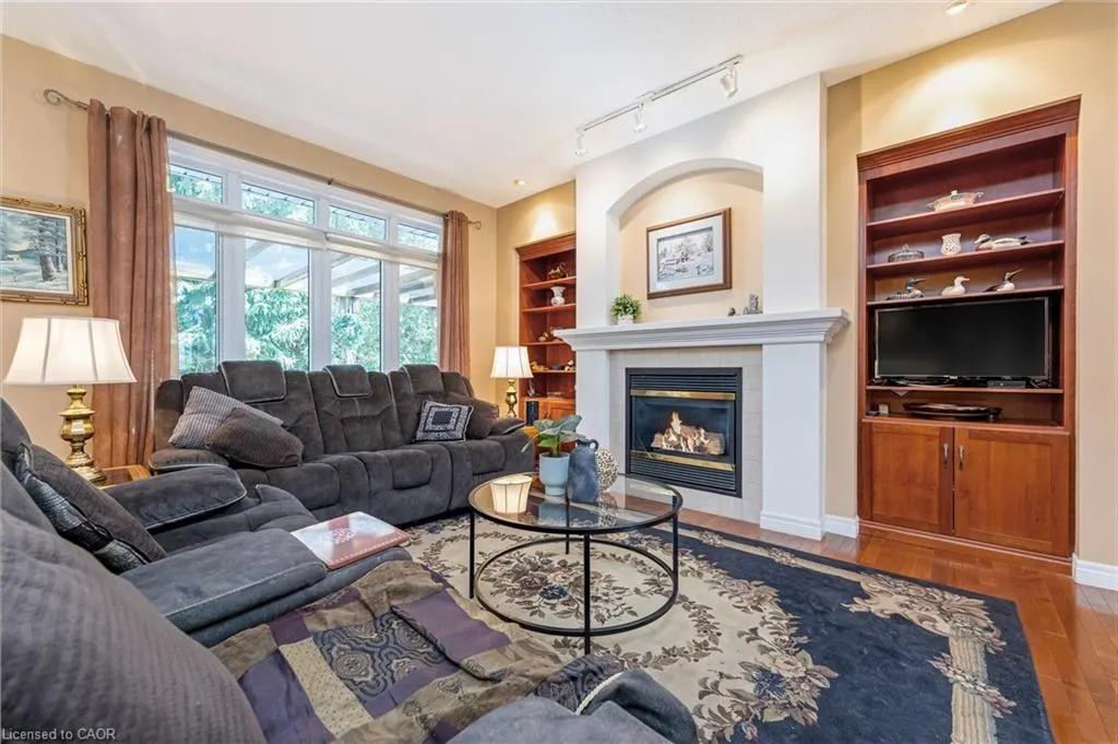 178 Bernardi Crescent