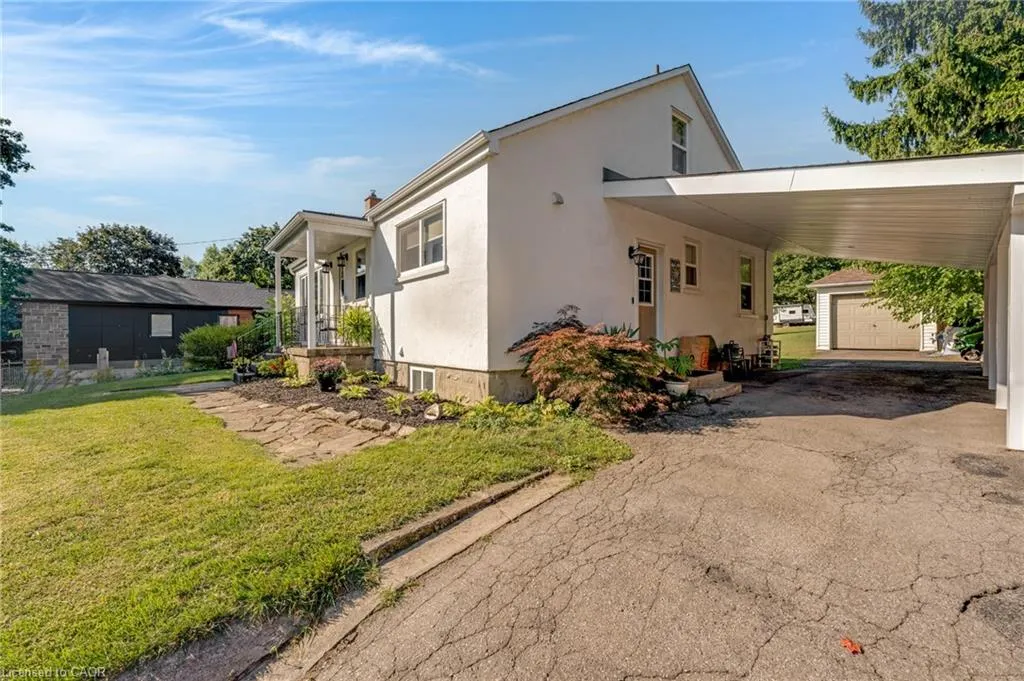 196 West River Road