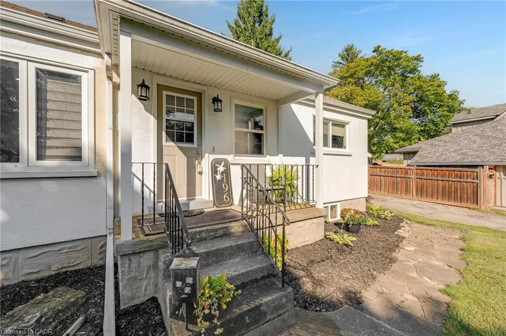 196 West River Road