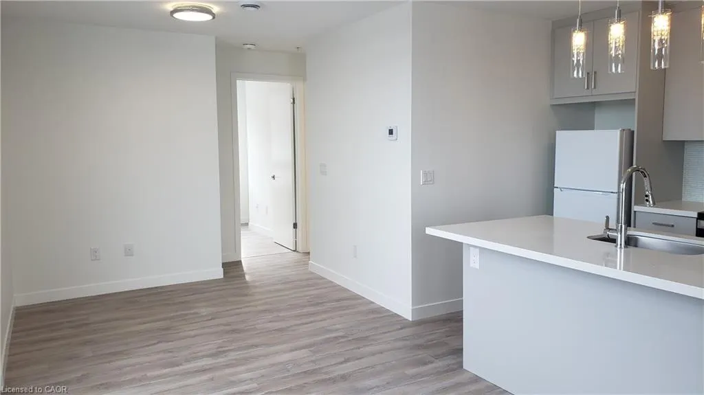 479 Charlton Avenue E, #503