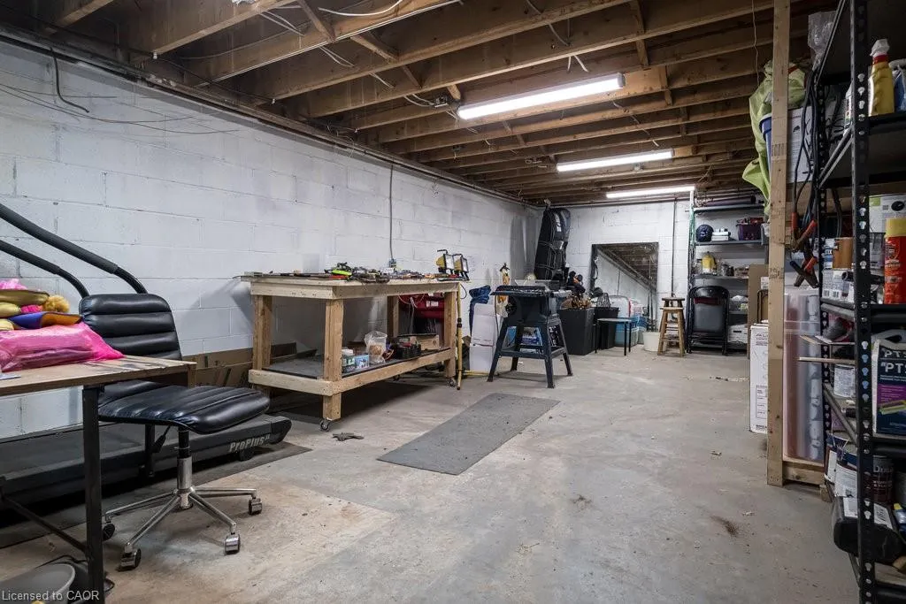 858 King Street W