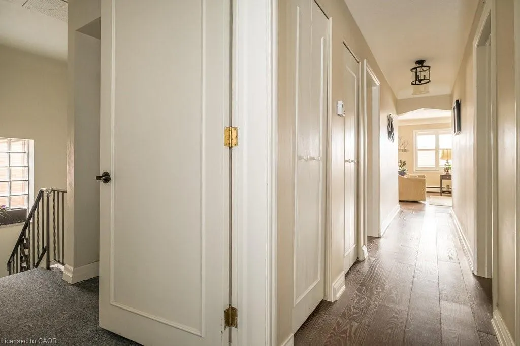 858 King Street W