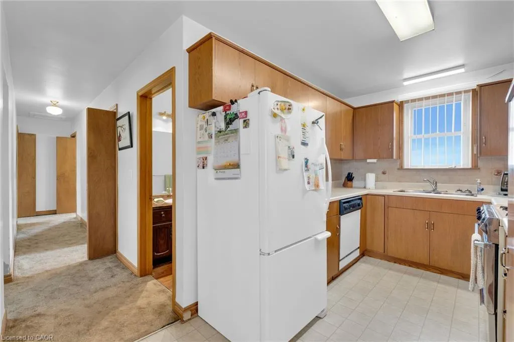 2986 Grimsby Road