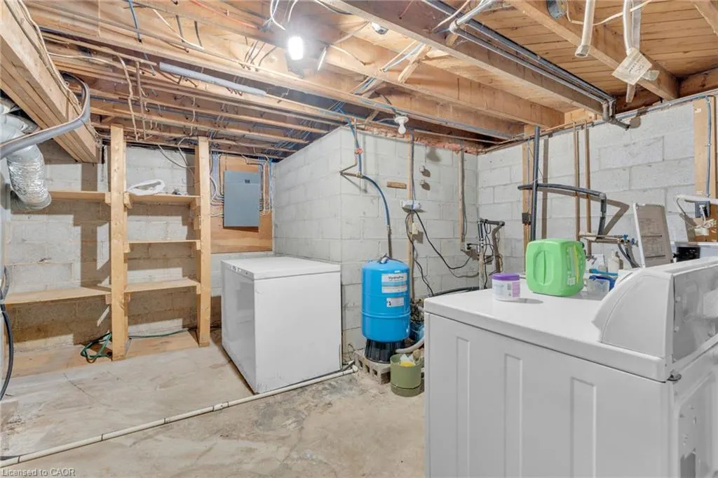 2986 Grimsby Road