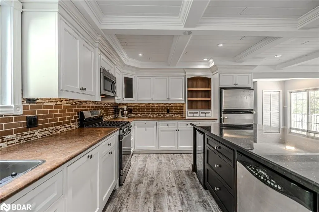 106 Musky Bay Road