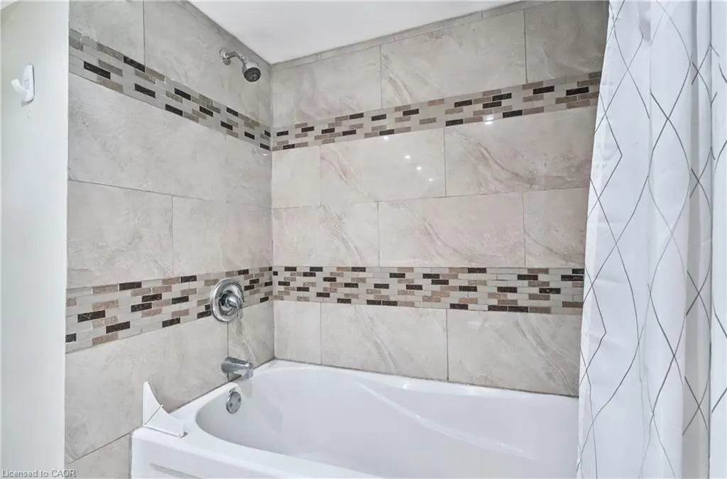204 Herkimer Street, #4
