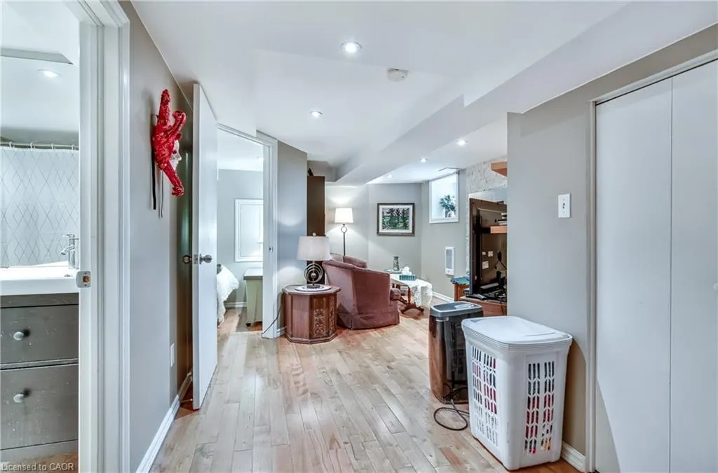 204 Herkimer Street, #4
