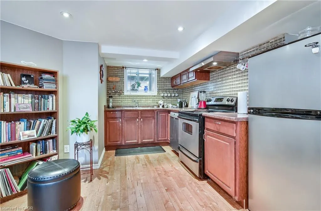 204 Herkimer Street, #4