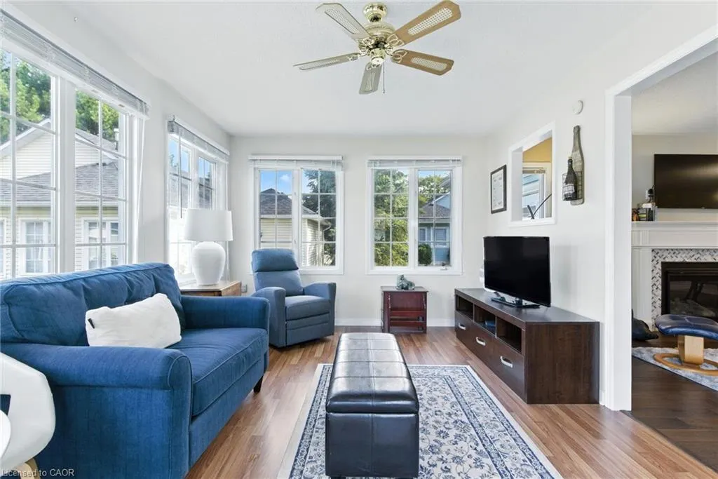 360 Silverbirch Boulevard